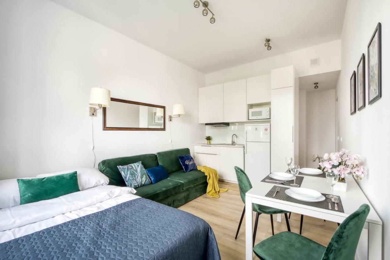 23 Unit Miniapartments Warszawa Lotnisko Okecie Fajne Ministudio Przy Bitwy Warszawskiej Exterior foto