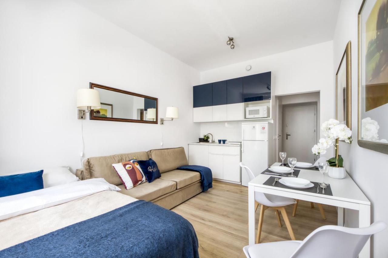 23 Unit Miniapartments Warszawa Lotnisko Okecie Fajne Ministudio Przy Bitwy Warszawskiej Exterior foto